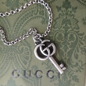 NIB Gucci GG Silver Key Marmont Necklace